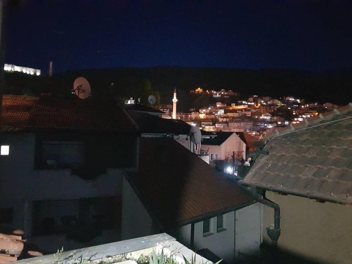 Central Apartment With City View Prizren Buitenkant foto
